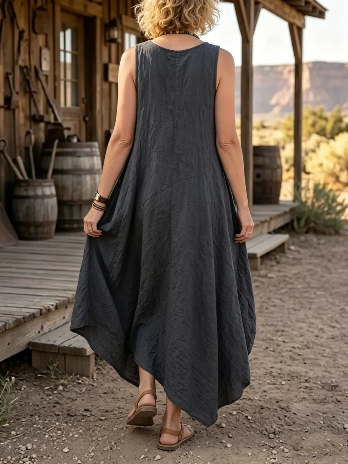 Women's Solid Twist Detail Asymmetric Sleeveless Pocket Dress